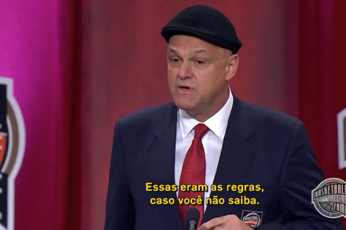 Vídeo: Oscar Schmidt explica porque desistiu de jogar na NBA; vídeo voltou a circular após sua morte