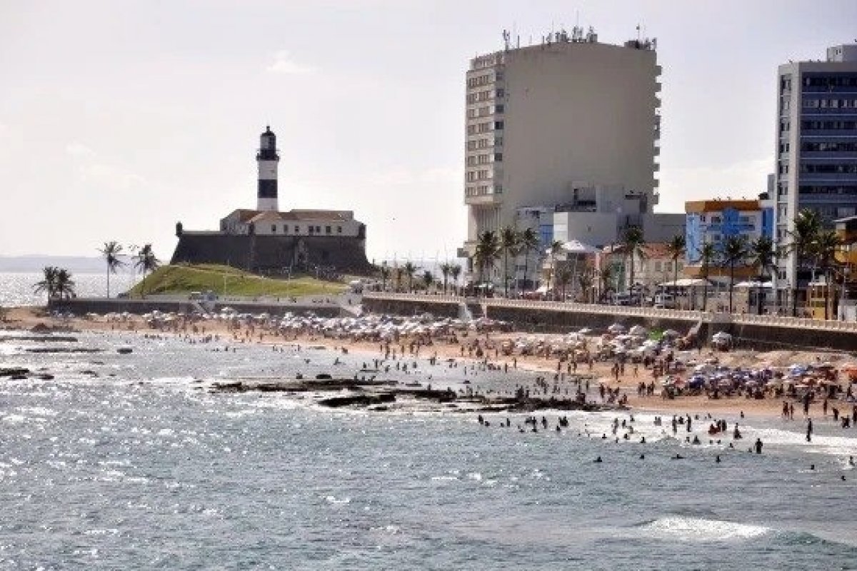 Feriadão de Tiradentes: Salvador terá início instável e melhora no tempo até terça; confira a previsão