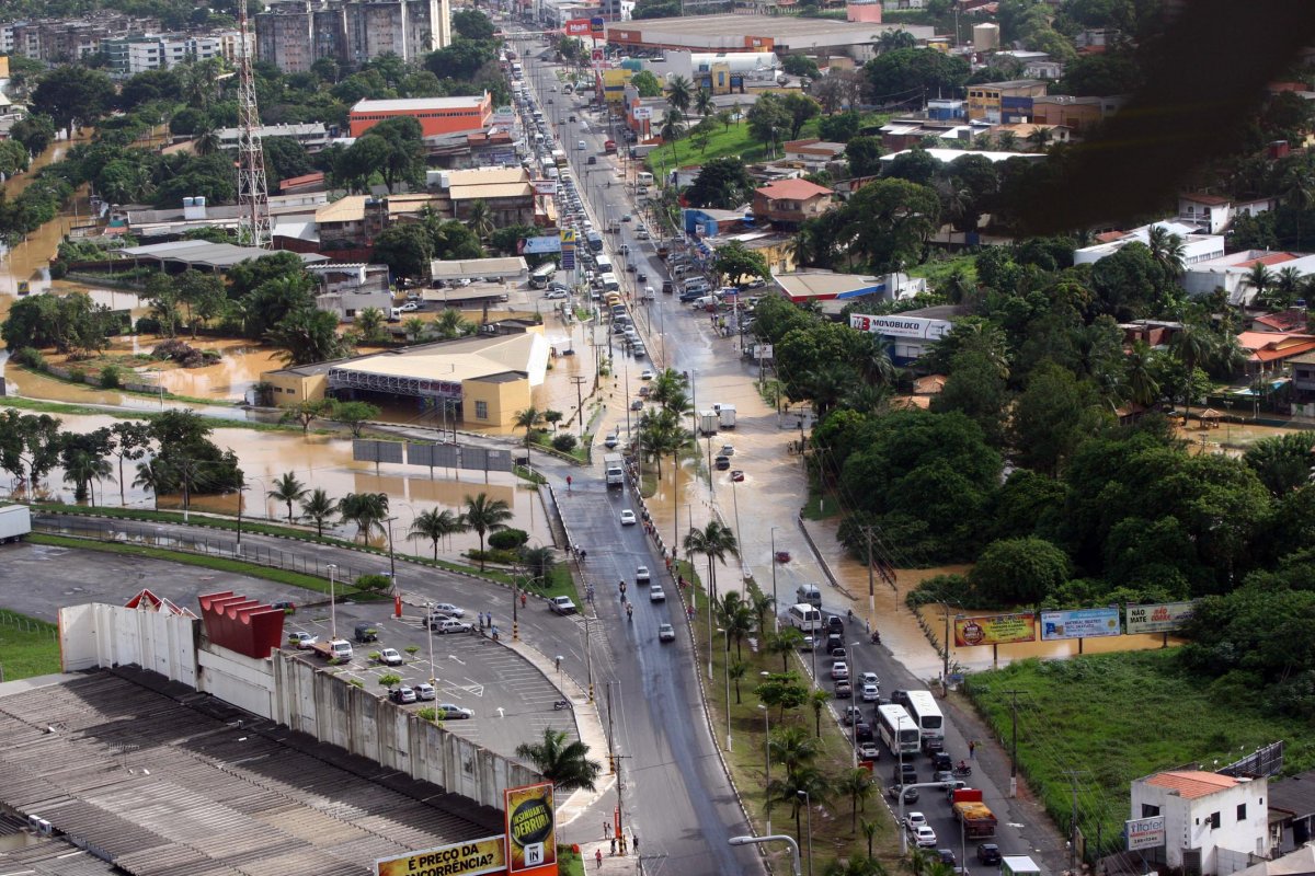 Salvador chega a nível de atenção após acumulado de chuvas ficar acima de 80 mm em 72h