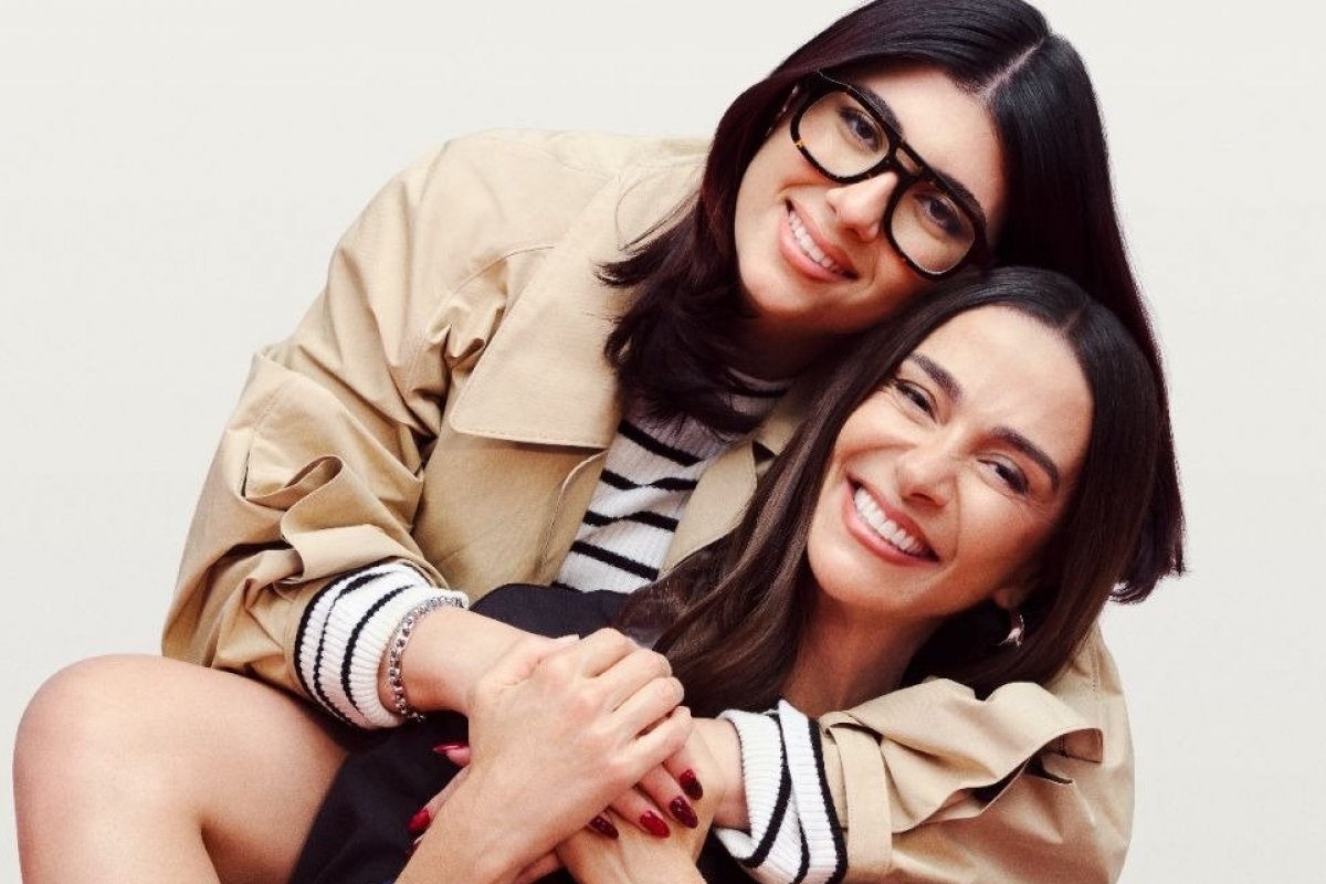 Mônica Martelli e a filha, Julia Martelli, estrelam campanha de Dia das Mães da Anacapri!