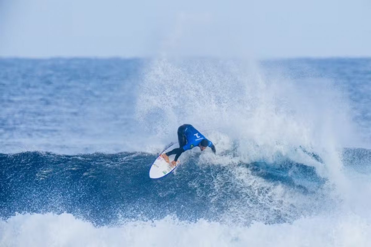 Gabriel Medina e Luana Silva ficam com vice em etapa de surfe na Austrália