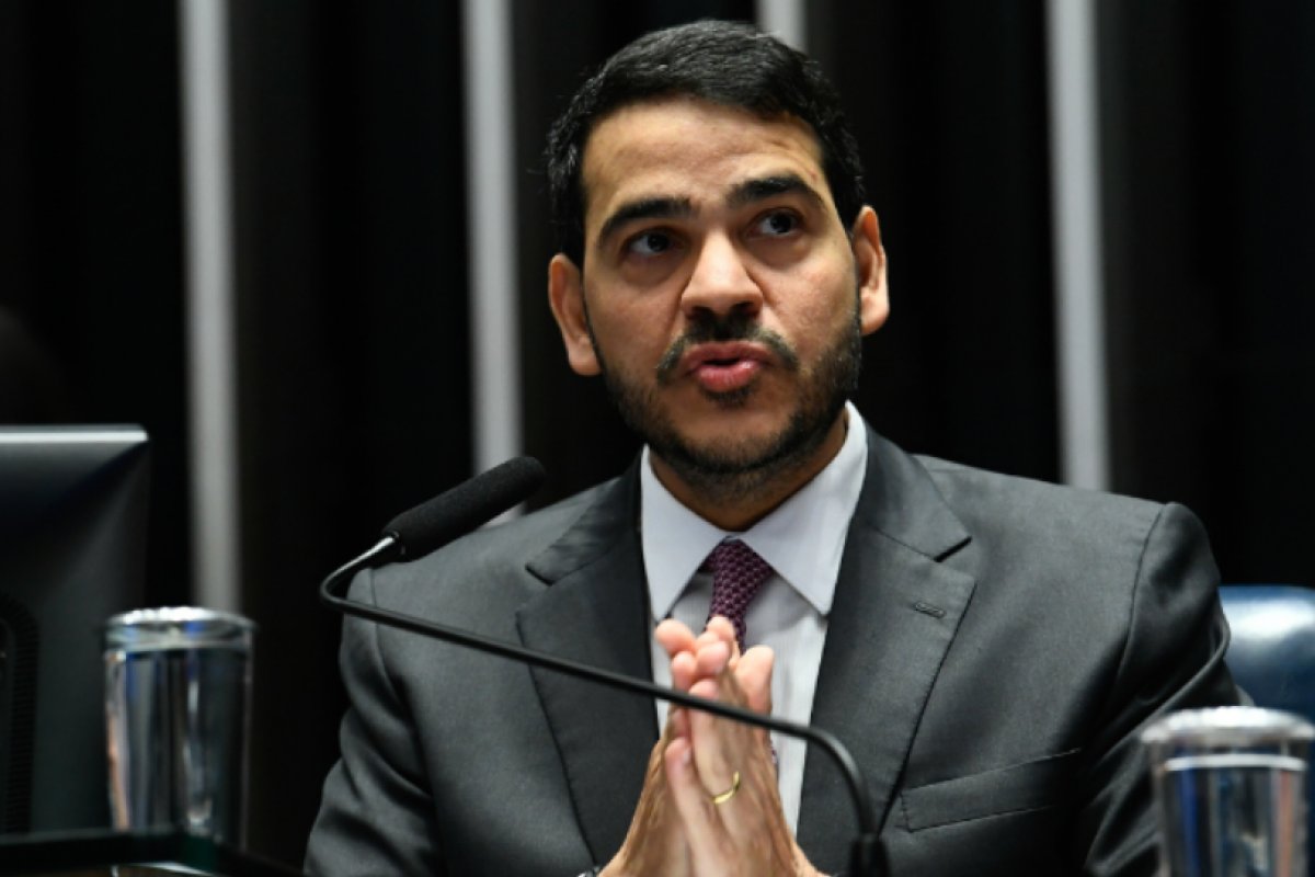 Sabatina: Indicado ao STF, Jorge Messias afirma ser contra o aborto
