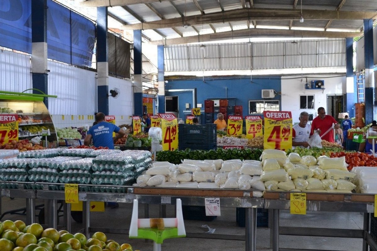 Feriado do Trabalho muda horários de mercados em Salvador; confira