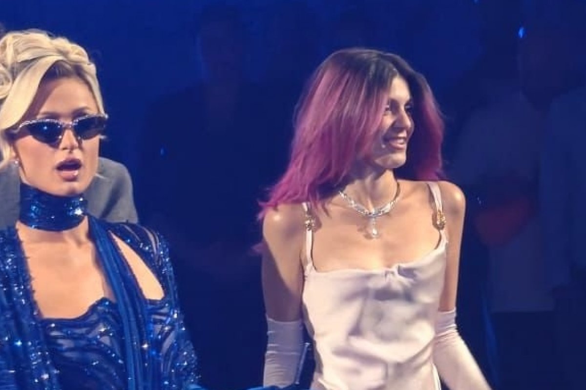 Catarina Tourinho desfila em Los Angeles ao lado de Paris Hilton e Avan Jogia! 
