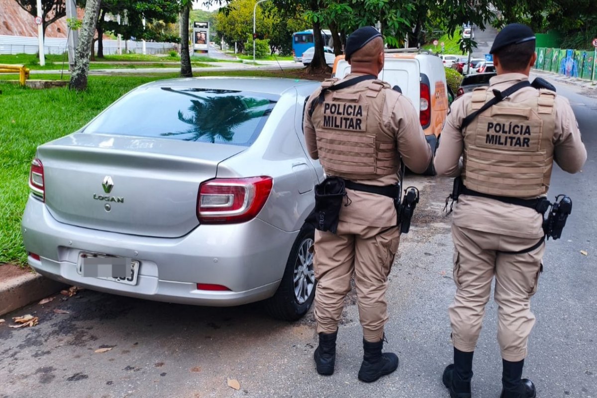 PM recupera veículo roubado na Avenida Garibaldi