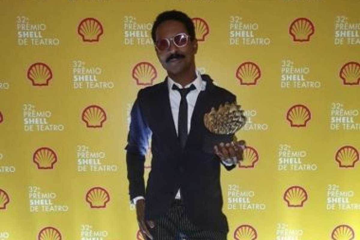 Luis Miranda vence Prêmio Shell na categoria de melhor ator