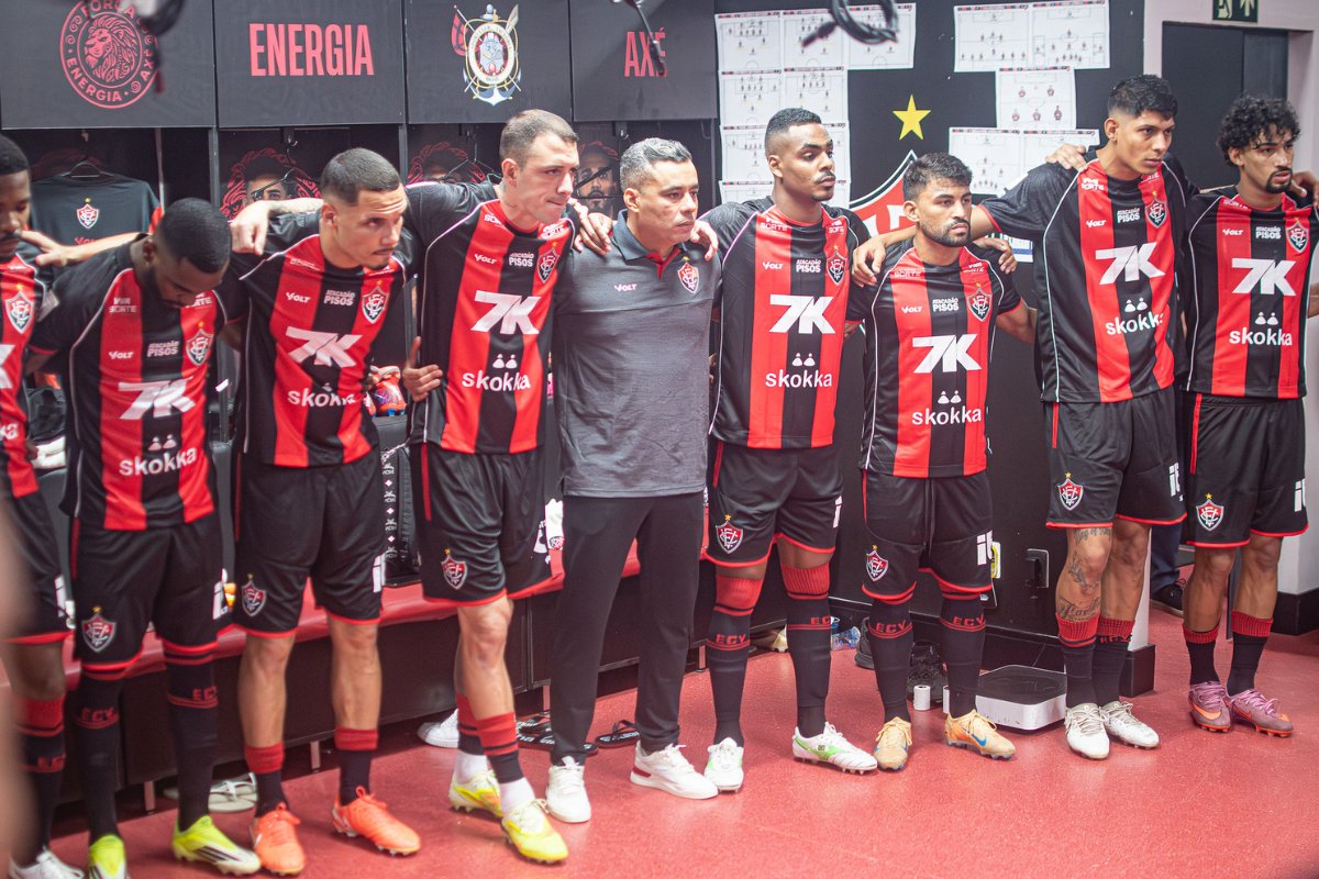 Vitória iguala pontuação de todo 1º turno de 2025 e reforça bom início no Brasileirão