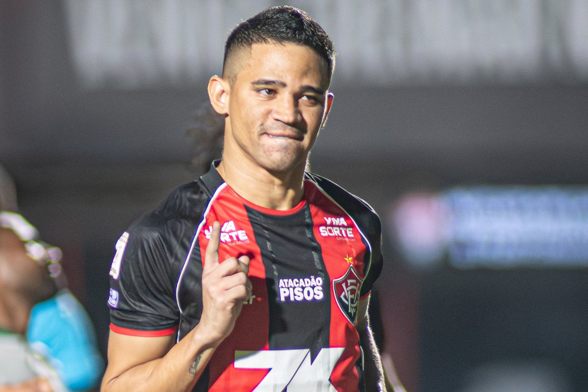 STJD julga recurso do Vitória nesta quinta (7) e pode tirar Erick de jogos decisivos