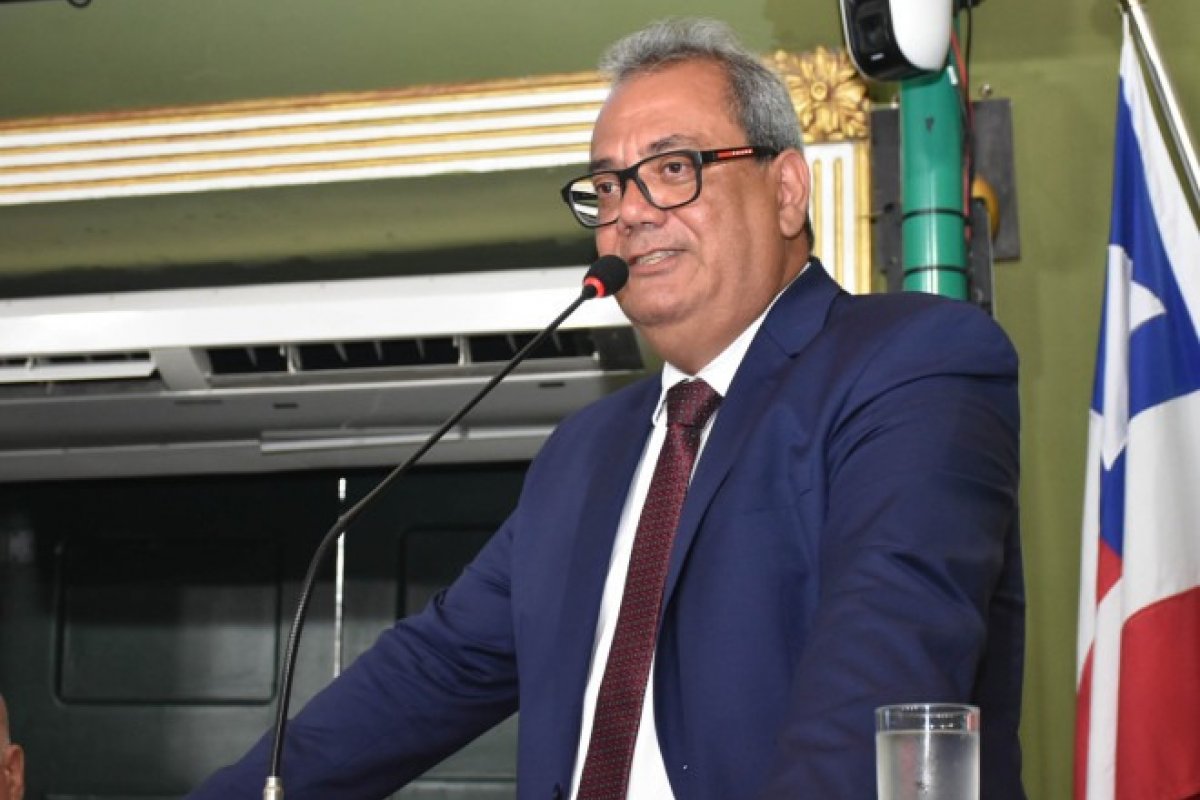 Carlos Muniz mantém votação do Plano de Segurança após oposição apontar falhas
