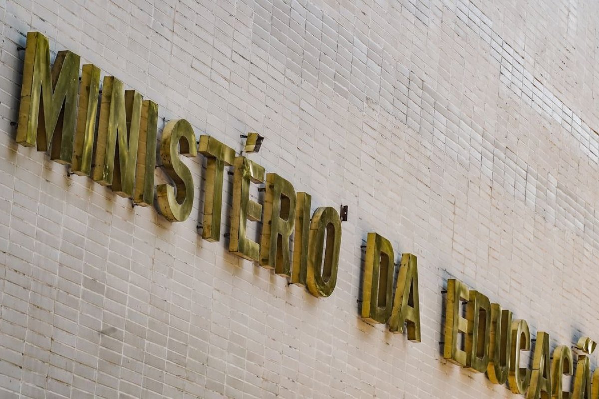 MEC enviará equipe de especialistas ao Acre após ataque em escola