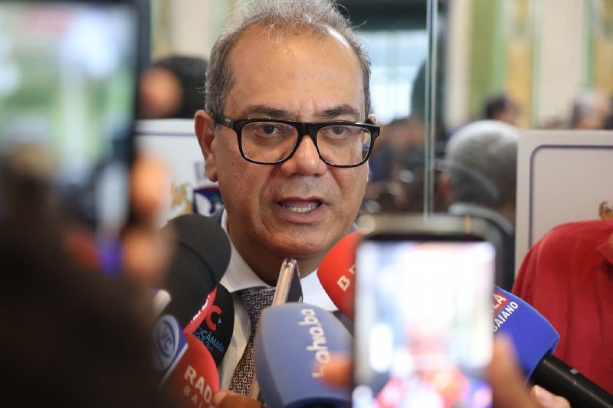Carlos Muniz diz que protestos de rodoviários preocupam, mas são “forma de chamar atenção”