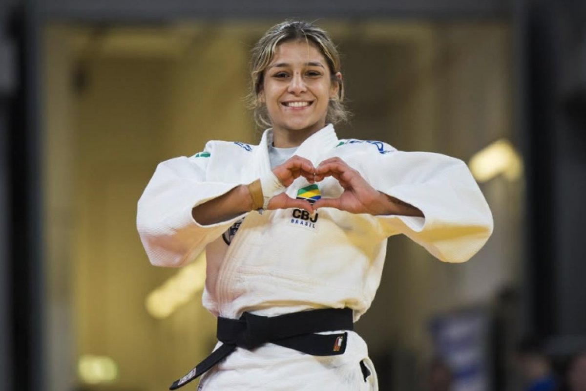Sarah Souza é bronze em 1º dia do Grand Slam de judô no Cazaquistão