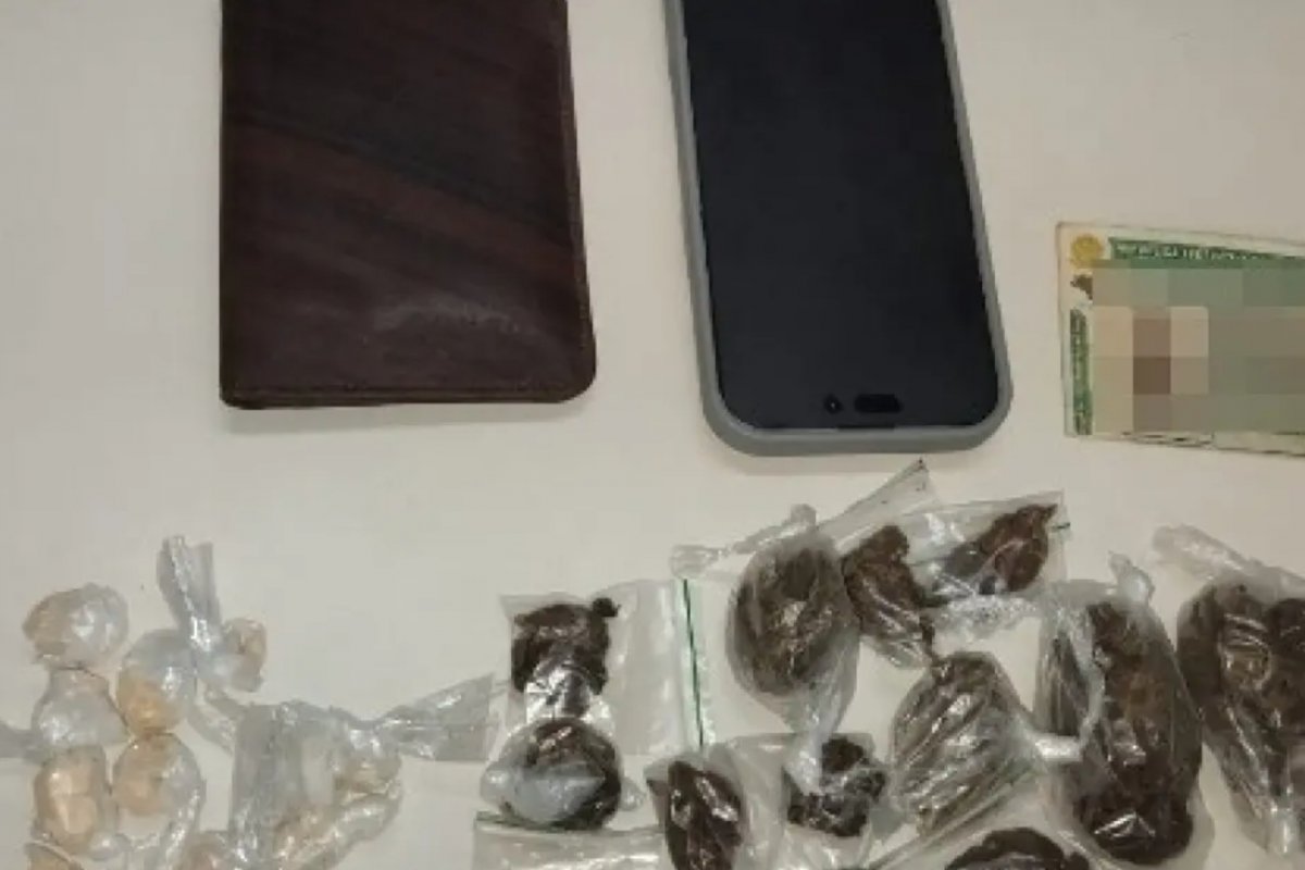 Homem é preso suspeito de tráfico de drogas na Ribeira