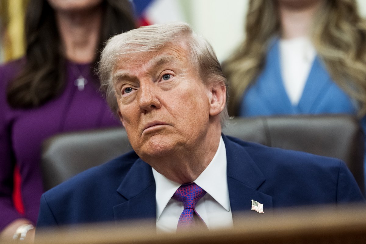 Trump adia planos de reduzir tarifas sobre carne importada nos EUA, diz jornal