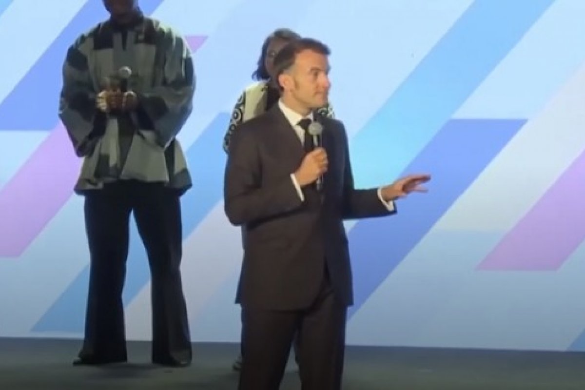 Vídeo: Macron se irrita e pede silêncio em evento voltado à juventude no Quênia: “Há uma total falta de respeito"