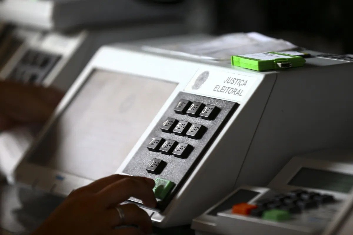 Quase 60% dos brasileiros têm medo de sofrer agressão por escolha política