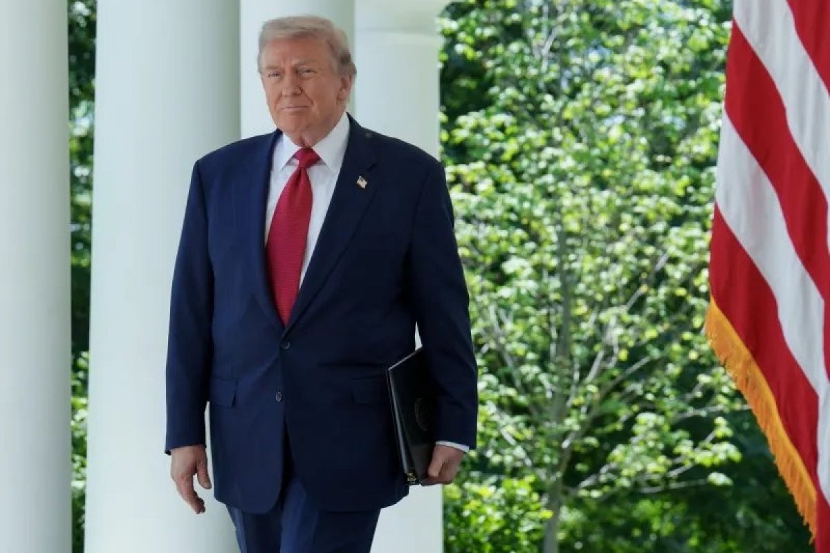 Vídeo: Trump chama jornalista de 'burra' ao ser questionado sobre construção de salão de festas na Casa Branca