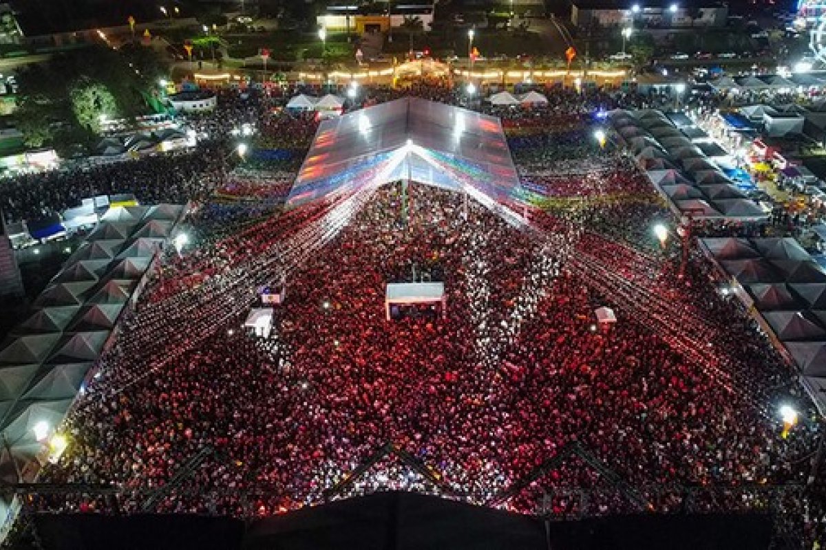 São João 2026: MP e prefeitura de Euclides da Cunha negociam show de Robyssão seguindo Lei Antibaixaria