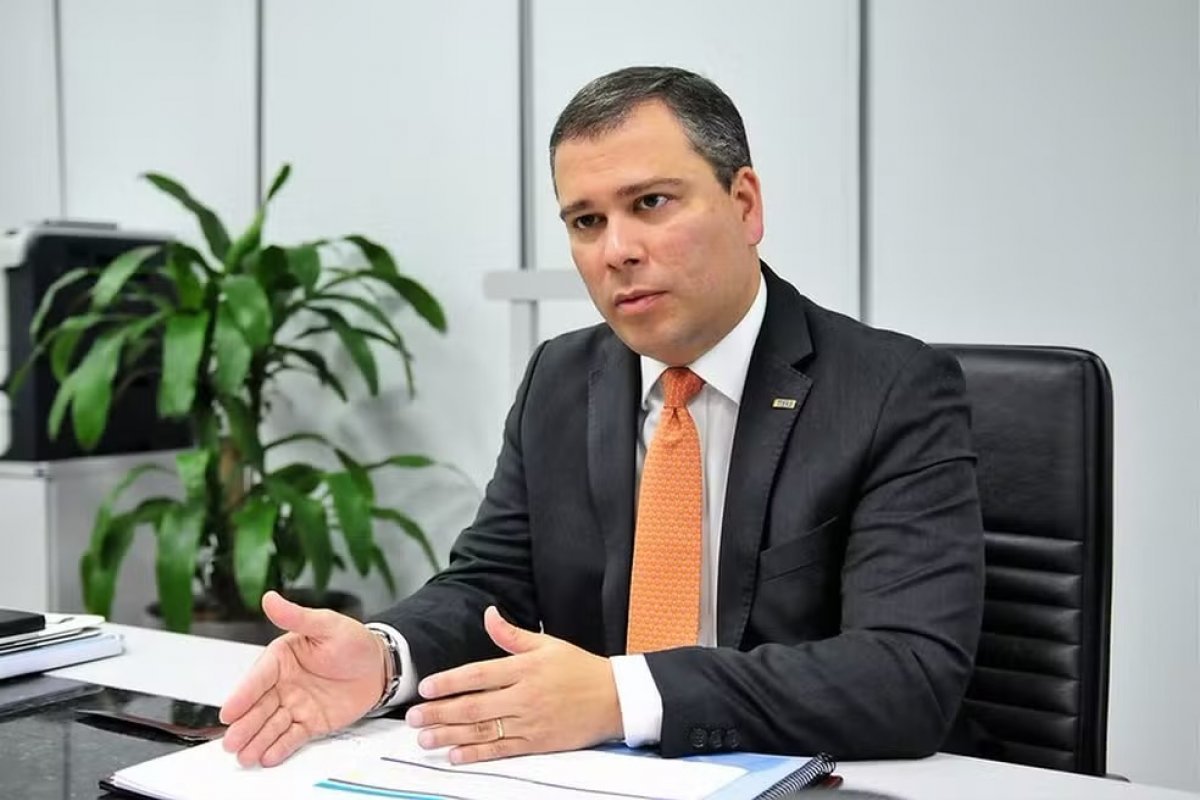  Caso Master: Ex-presidente do BRB, Paulo Henrique Costa, deve entregar os anexos do acordo de delação premiada em junho