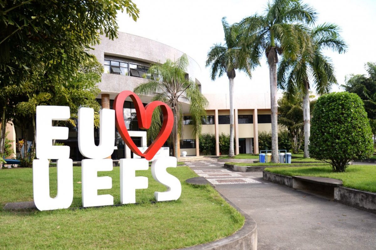 Estudantes relatam assaltos e agressão durante calourada na Uefs em Feira de Santana
