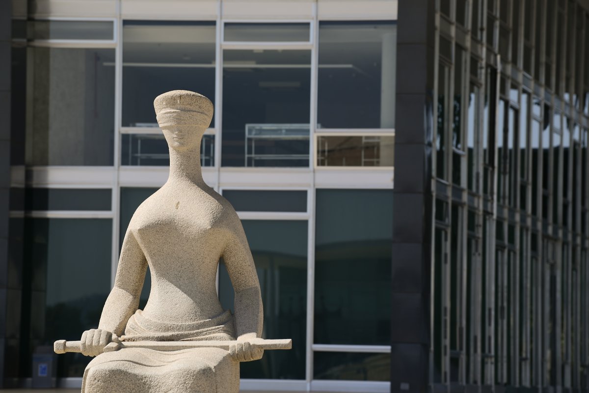 Lei capixaba que permitia responsáveis vetar a presença dos alunos em aulas sobre gênero e sexualidade é derrubada pelo STF