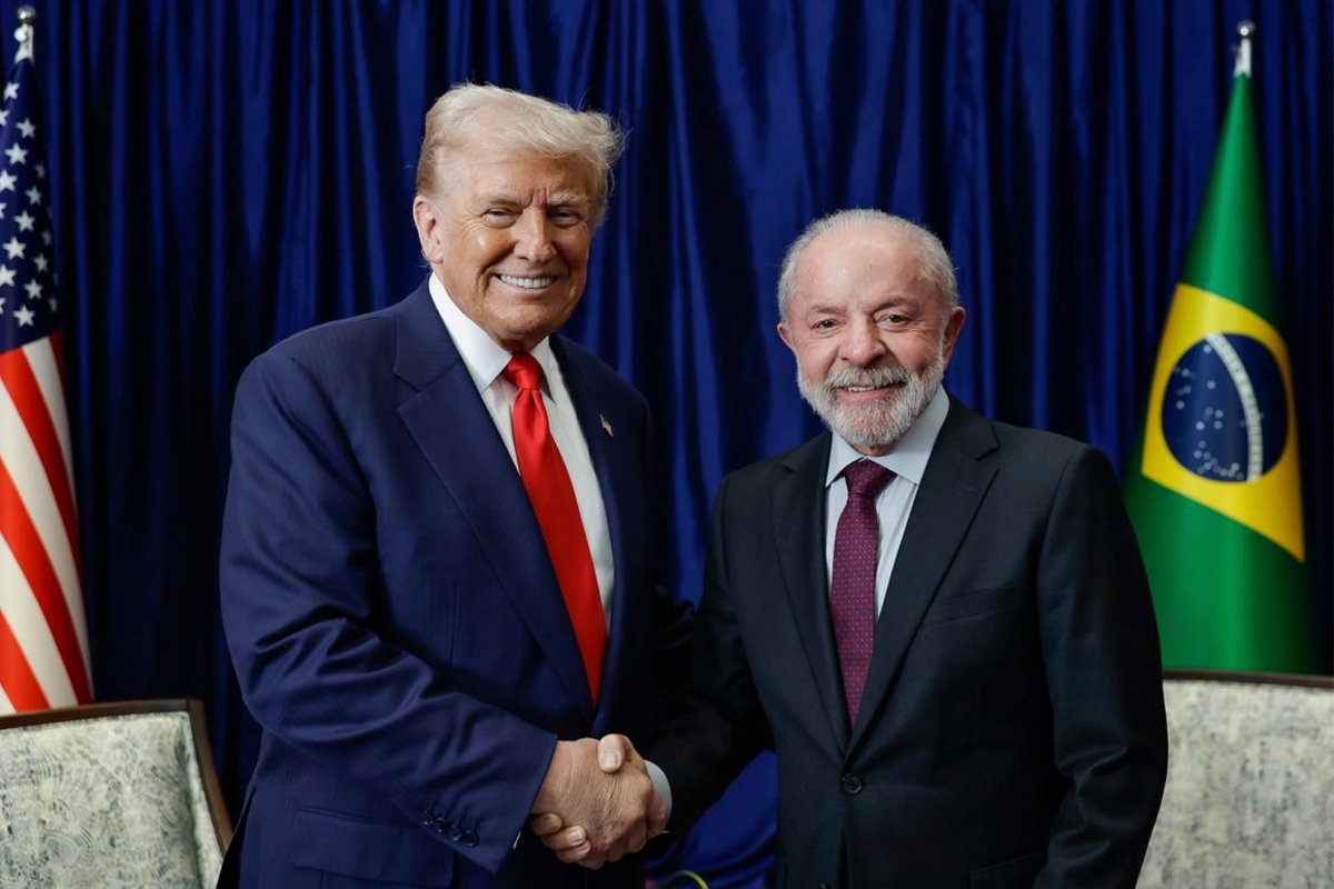 Após encontro entre Lula e Trump, EUA e Brasil têm reunião sobre tarifas