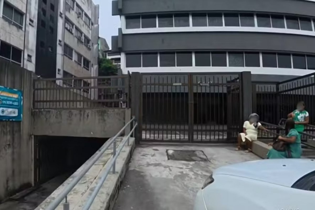 Três médicos são afastados de atividades por complicações em cirurgias de catarata em Salvador