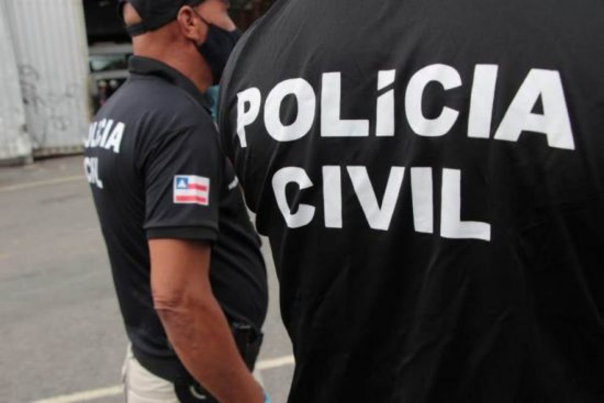 Jovem é encontrada pela polícia após fingir próprio sequestro depois de briga com namorado