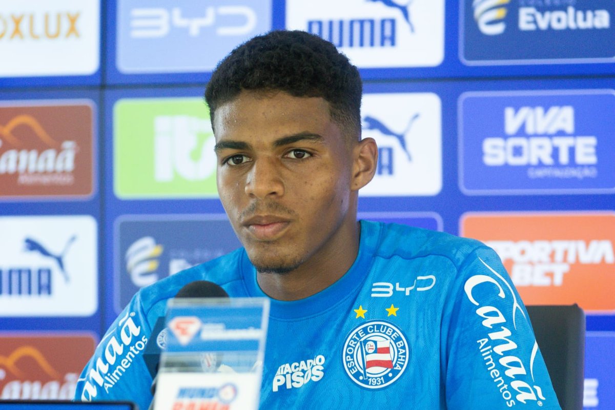 Caio Suassuna ganha espaço em meio à pressão no Bahia