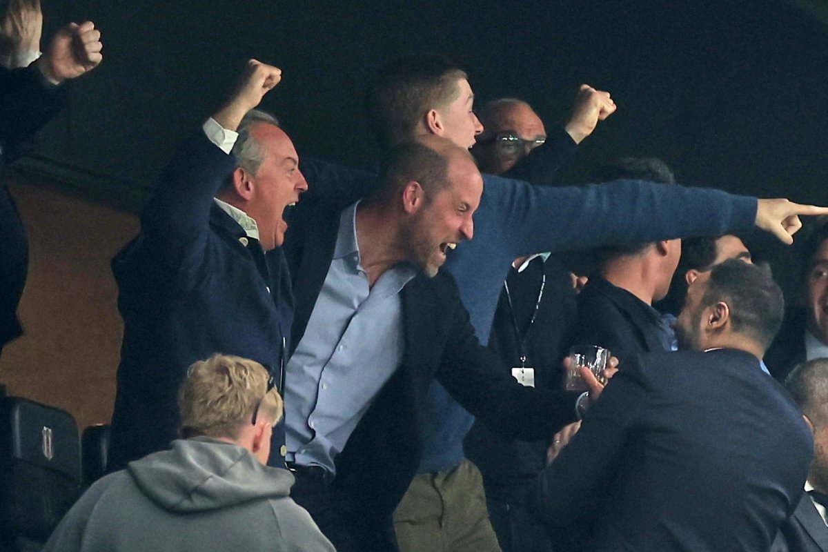 Vídeo: Príncipe William se emociona com título histórico do Aston Villa na Liga Europa