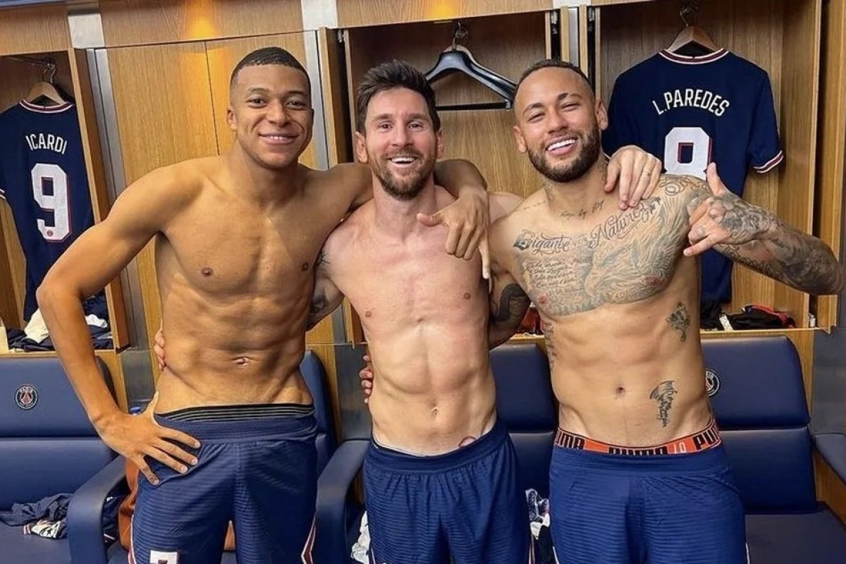 Ex-zagueiro do PSG detalha relação entre Messi, Neymar e Mbappé: ‘Em termos de ego, foi difícil’