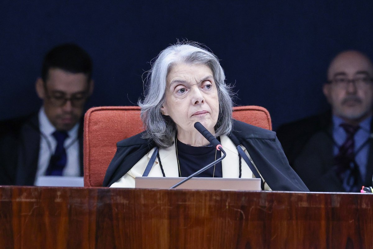 Carmen Lúcia vota para derrubar flexibilização da Lei da Ficha Limpa: "Estabelecem cenário de patente retrocesso"