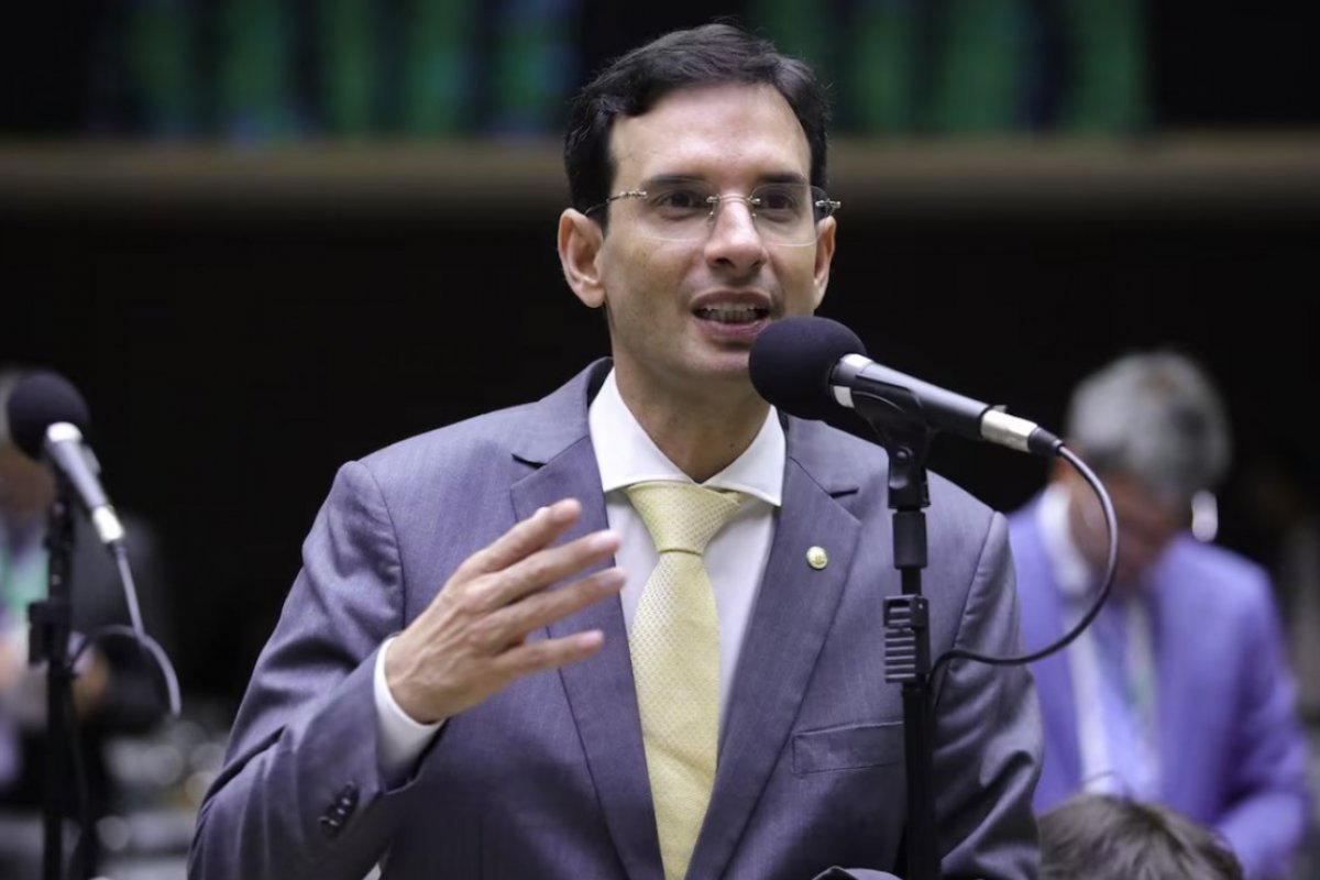 Fim da escala 6x1: PEC entra em semana decisiva na Câmara, ainda sem o relatório final