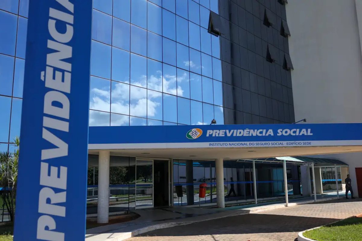 INSS começa a pagar 2ª parcela do 13º