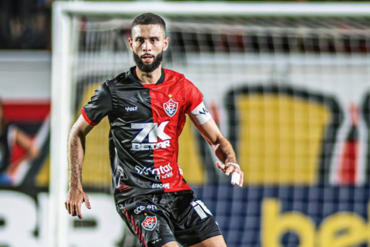Vitória endurece cobrança ao Grêmio por dívida milionária envolvendo Wagner Leonardo
