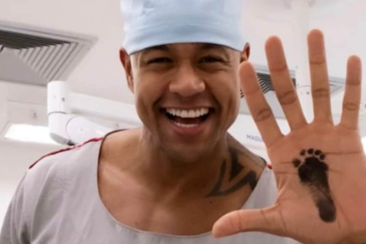 Nasce Levi, filho de Léo Santana e Lore Improta! 