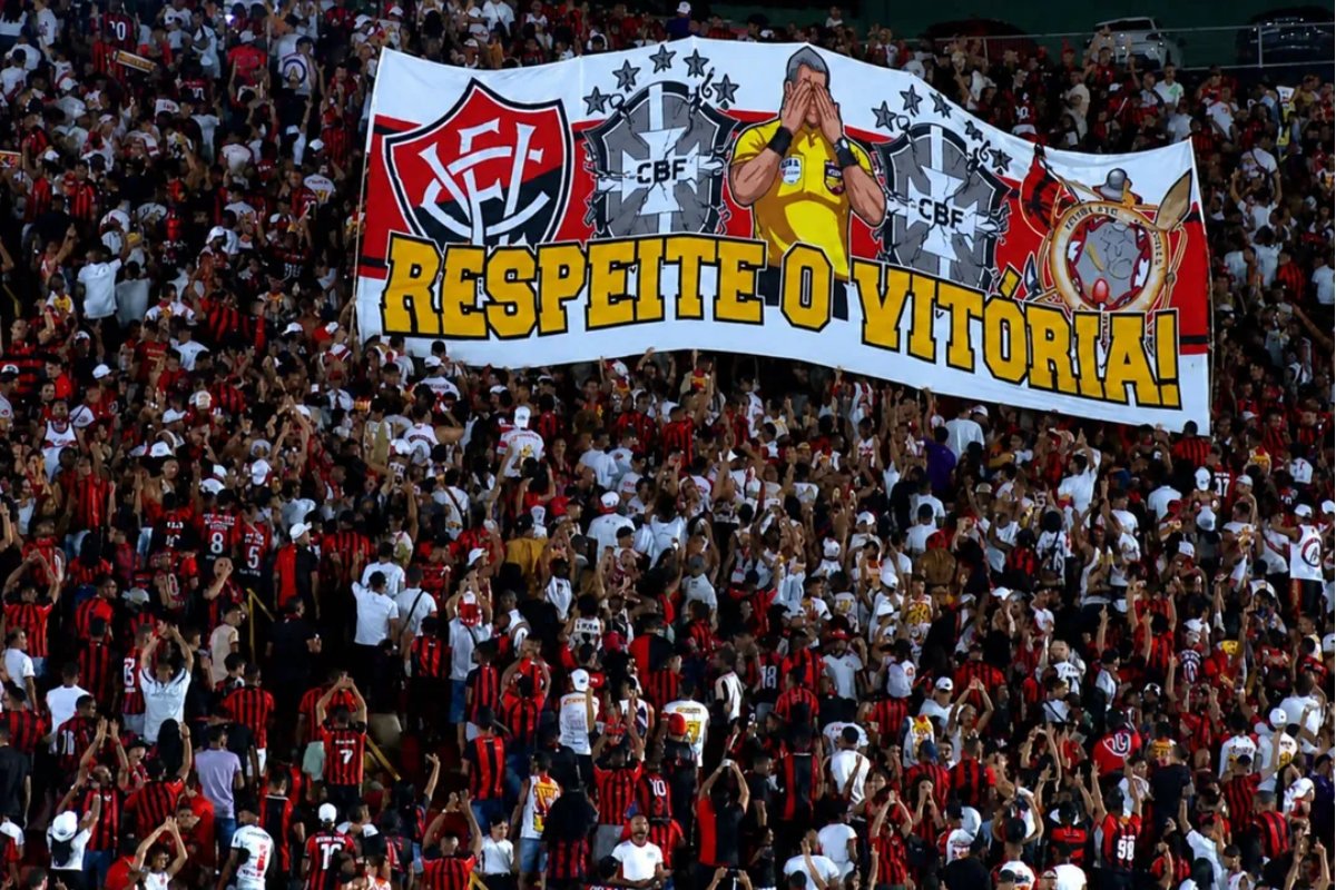 STJD mantém multa ao Vitória por protestos da torcida no Barradão
