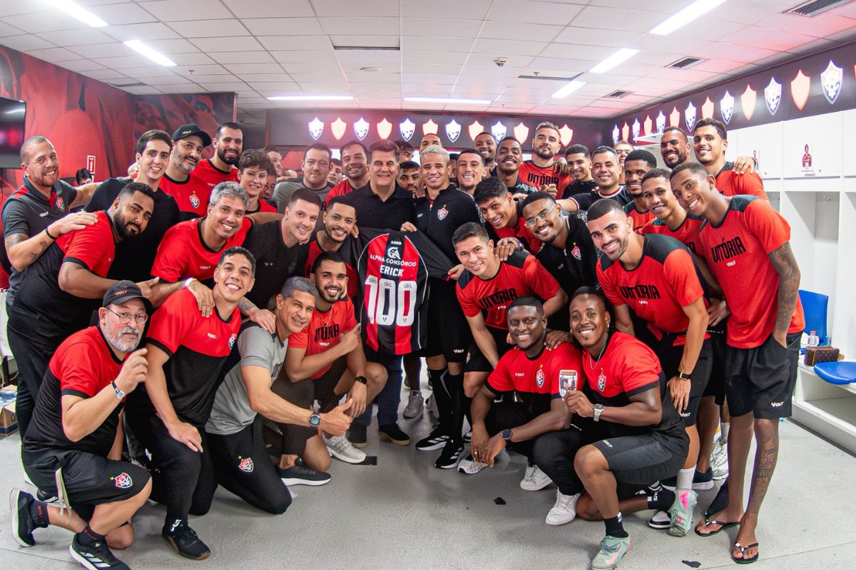 Erick chega aos 100 jogos pelo Vitória vivendo fase mais decisiva da carreira