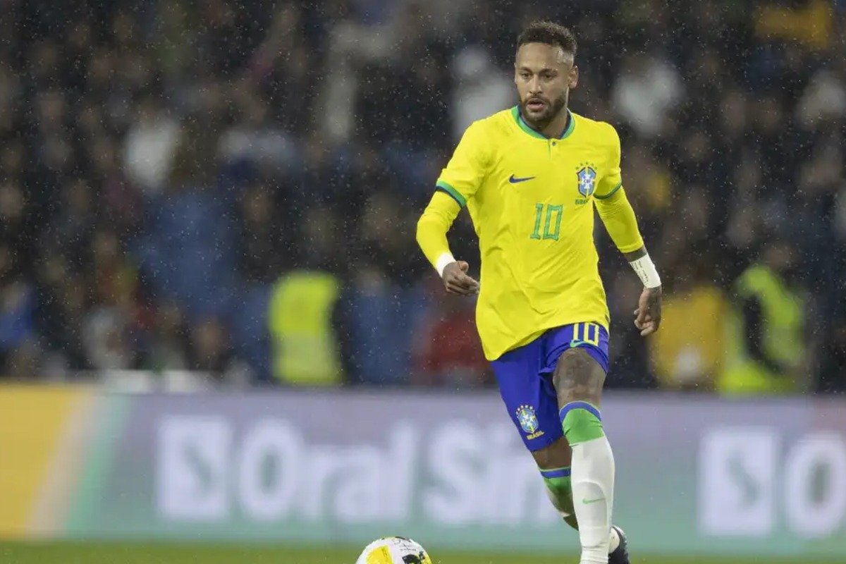 Vídeo: CBF confirma lesão na panturrilha de Neymar, e craque tem estreia ameaçada