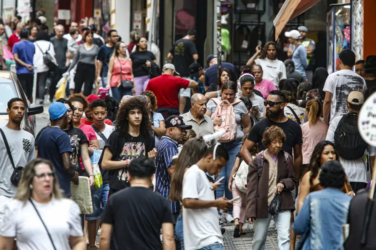 Brasil registra maior queda na criação de empregos em abril desde 2020