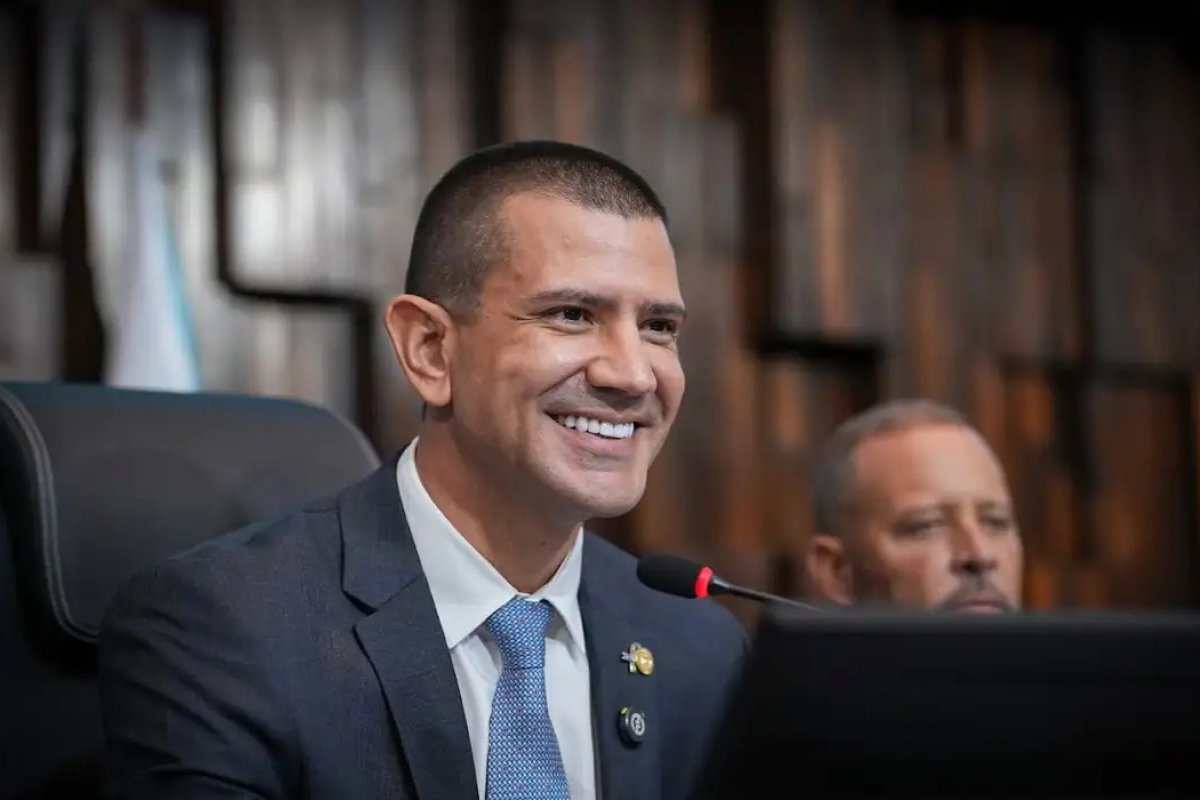 Alerj volta ao STF para pedir que Douglas Ruas assuma governo interino do Rio