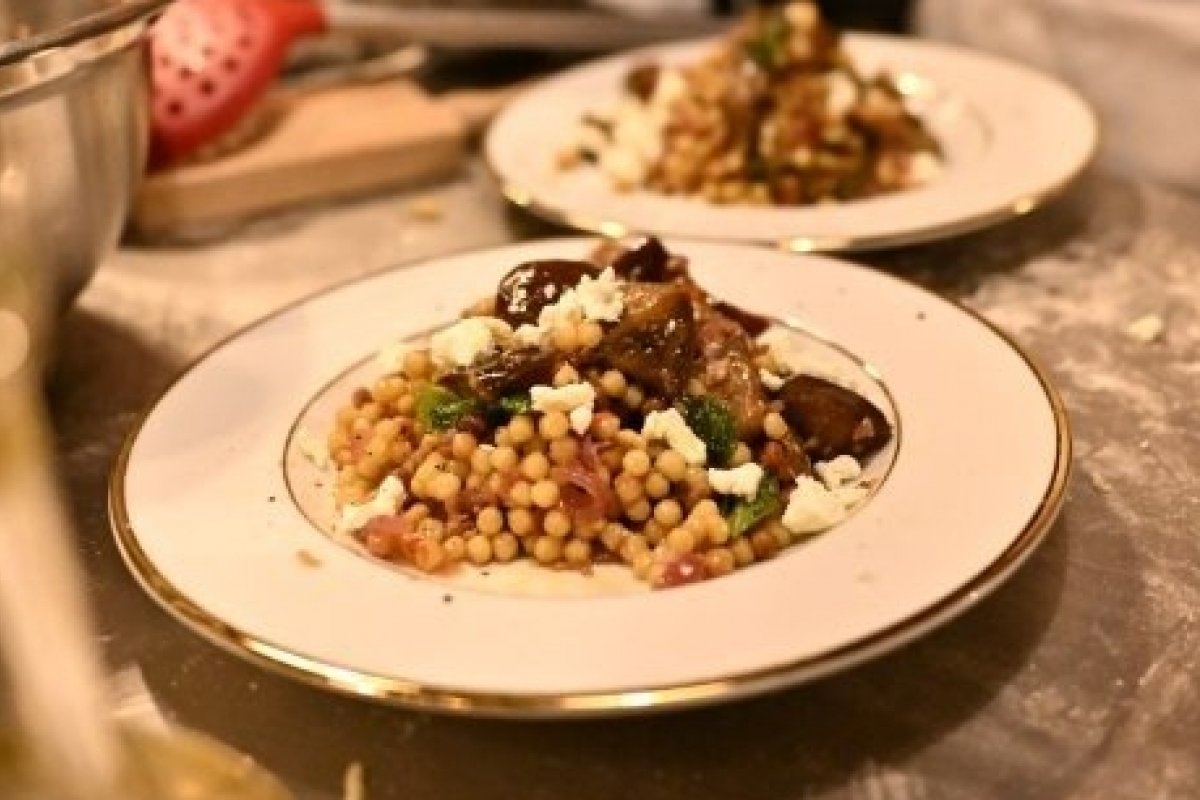 Loungerie promove experiência gastronômica intimista para celebrar campanha de Dia dos Namorados! 