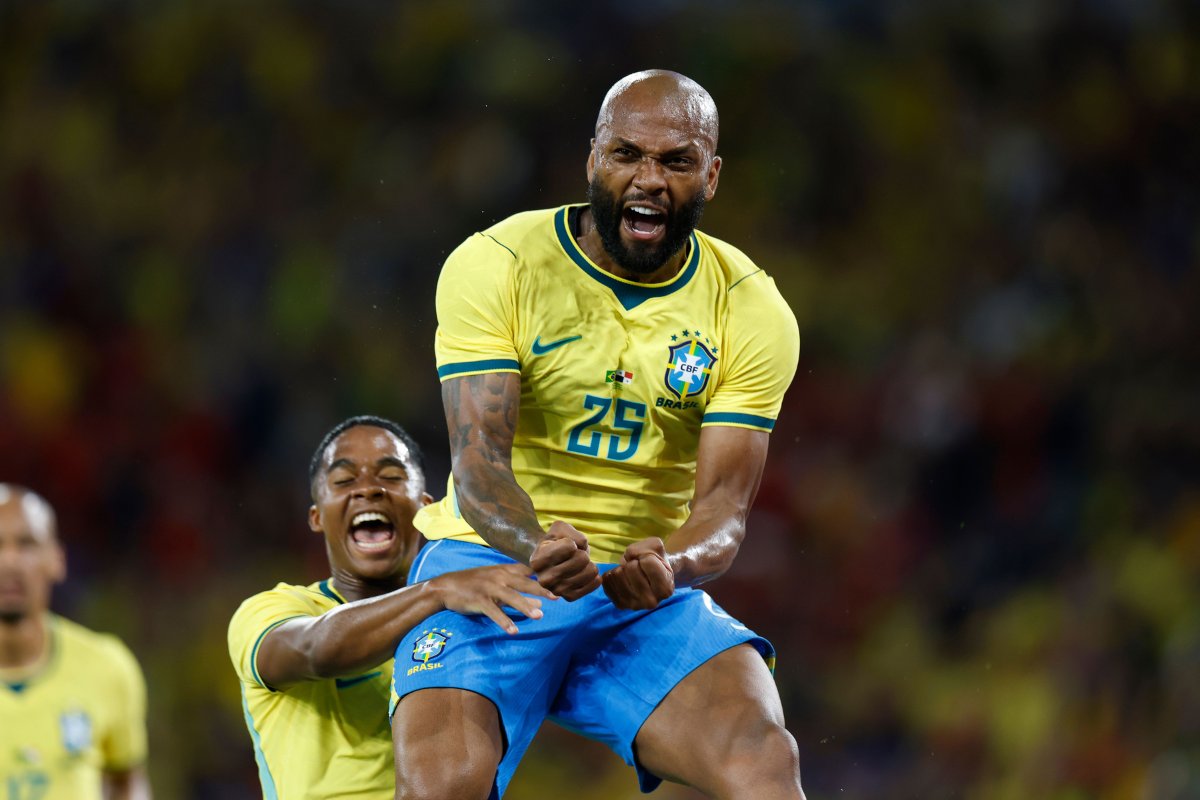 Brasil volta a marcar seis gols em um jogo após sete anos