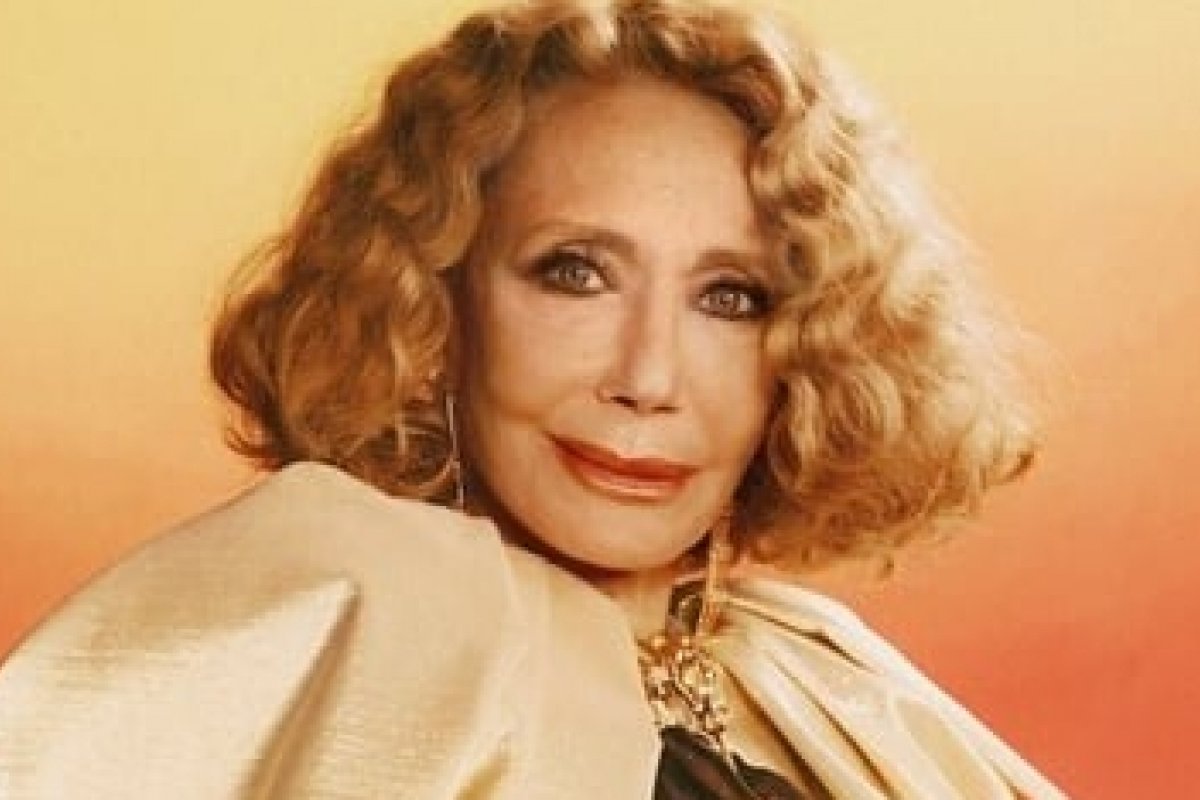 Zara assina collab inspirada no universo de Marisa Berenson! 