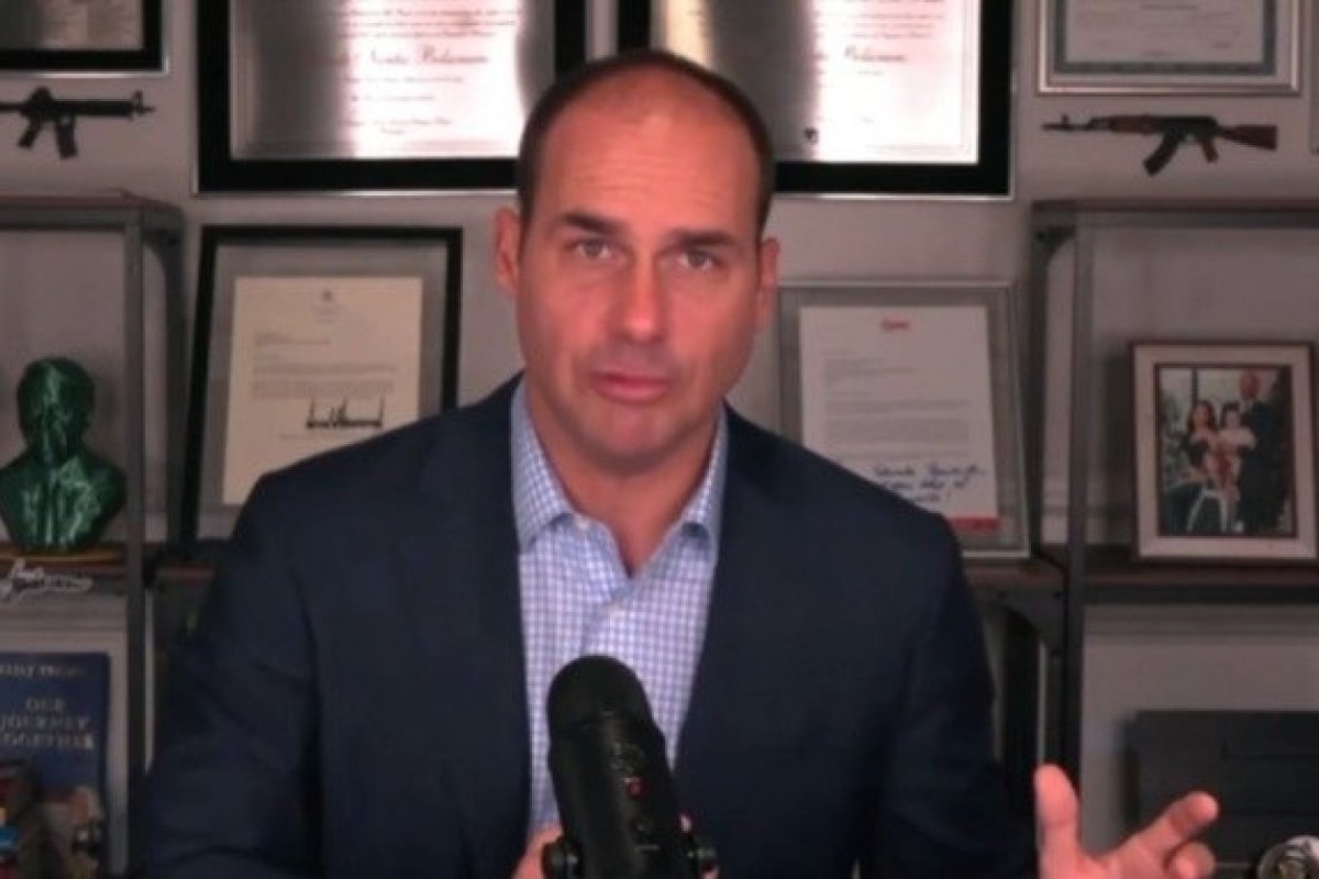 Vídeo: Eduardo Bolsonaro sugere que Brasil troque Pix por sistema americano Zelle