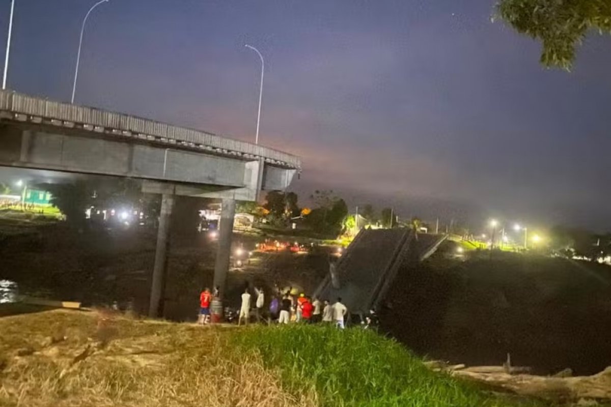 Justiça determina que construtora apoie famílias após queda de ponte no Acre