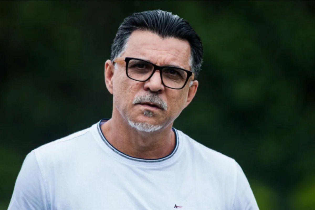 Defesa esclarece prisão de Ricardo Rocha e diz que o ex-jogador já foi liberado