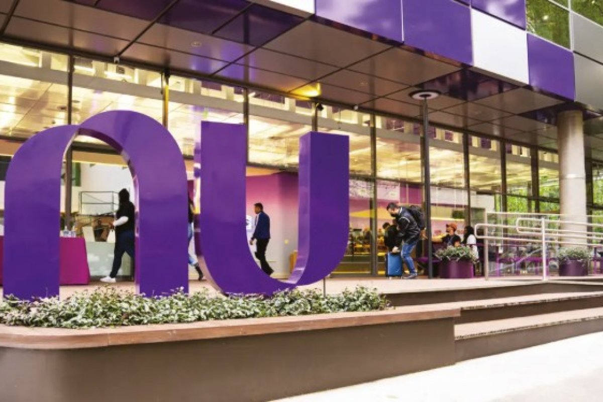Nubank envia e-mail para clientes por engano sobre possível liquidação do banco