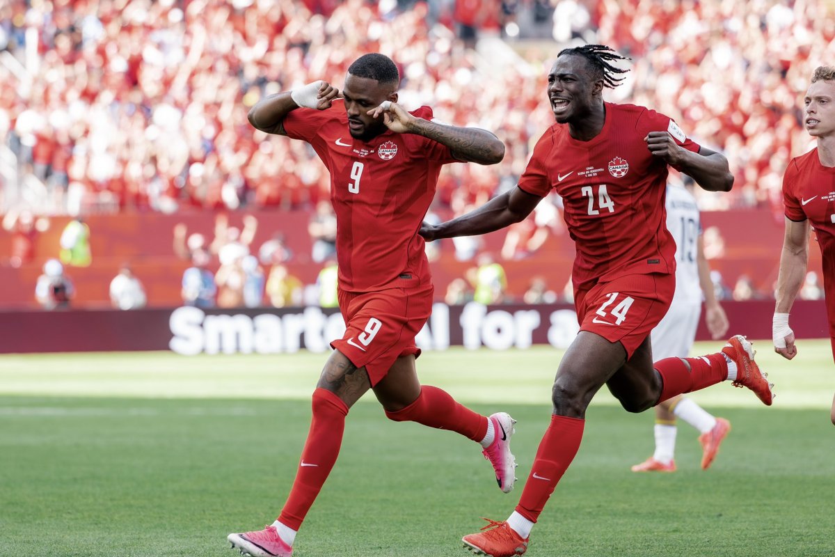 Canadá arranca empate contra a Bósnia e, em casa, faz seu primeiro ponto em Copas