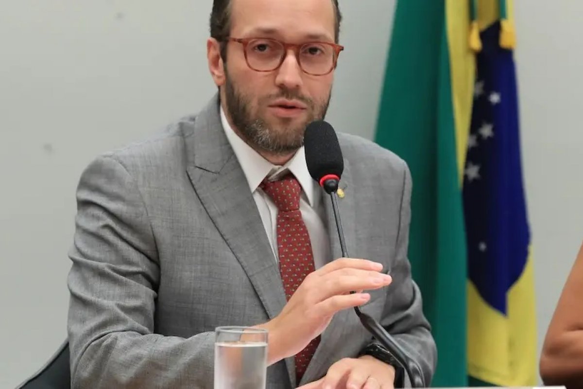 Deputado do PL atuou na Câmara para beneficiar Banco Master durante disputa pelo BRB, aponta levantamento 